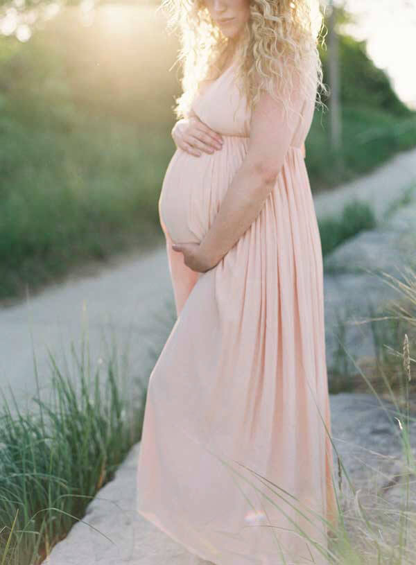 Montrose Beach Maternity Photoshoot - Cristina Hope Photography